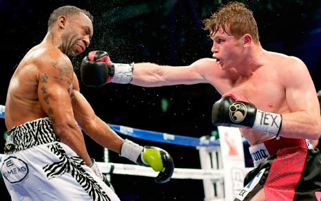 Saúl "Canelo" Álvarez vs Austin Trout