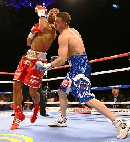 Kell Brook vs Ionut Dan