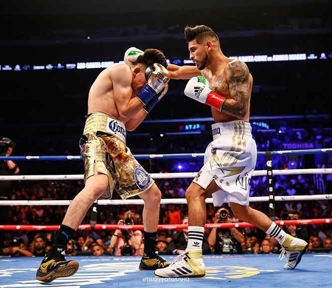 Santa Cruz vs Abner Mares (Trappfotos/SHO)