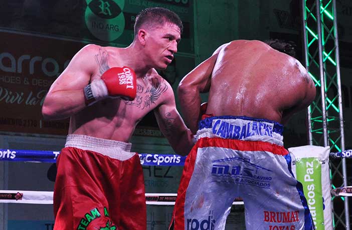 Rodrigo Maizares vs Henri planco ( FOTOS: RAMÓN CAIRO - ARGENTINA BOXING PROMOTIONS)