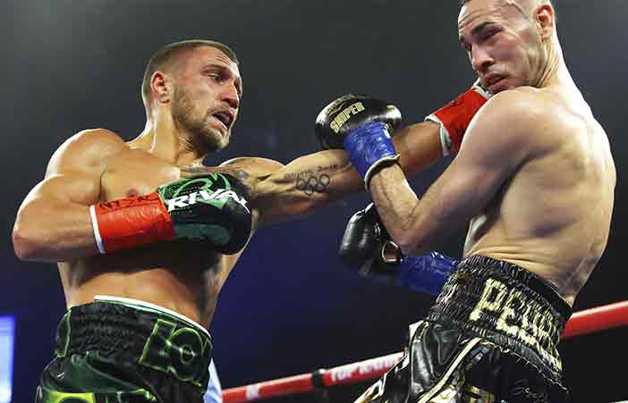 Lomachenko vs Pedraza ( Mikey Williams / Top Rank)