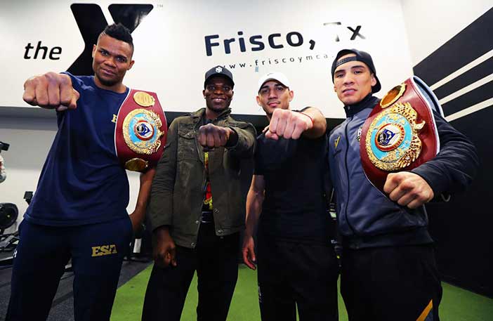 Óscar Valdez, Alvarez y López (Foto: Mikey Williams / Top Rank)