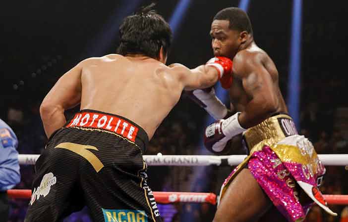 Pacquiao golpea a Broner