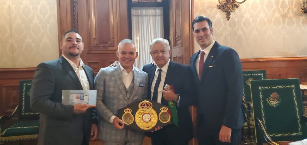 López Obrador recibe a Andy Ruiz Jr.