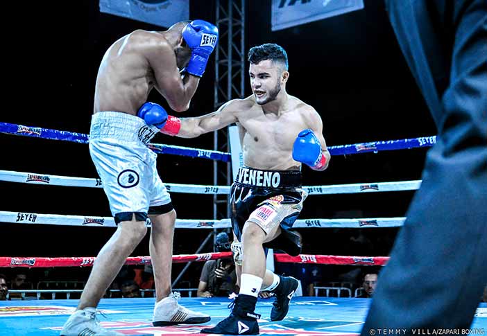 Josús "Veneno" Aréchiga -Fotos: Temmy Villa, Zápari Boxing Promotions