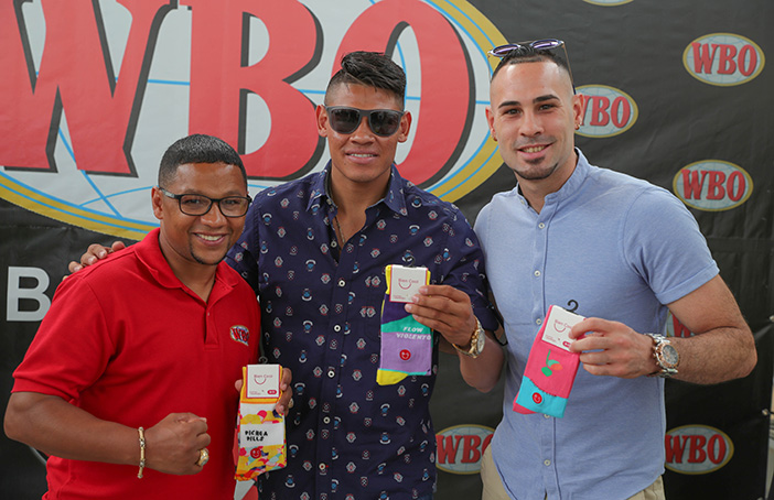 Iván Calderón, Emanuel Navarrete y José Pedraza WBO