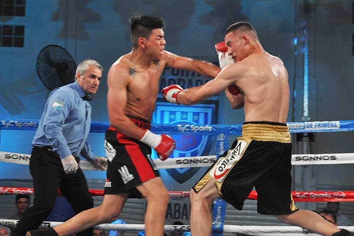 Matías “Monzón” Lovera vs. Juan “Chespi” Rizo Patrón -FOTOS: RAMÓN CAIRO - ARGENTINA BOXING PROMOTIONS