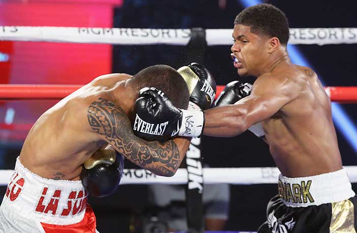 Félix Carabello vs Shakur Stevenson ( Mikey Williams/ Top Rank)