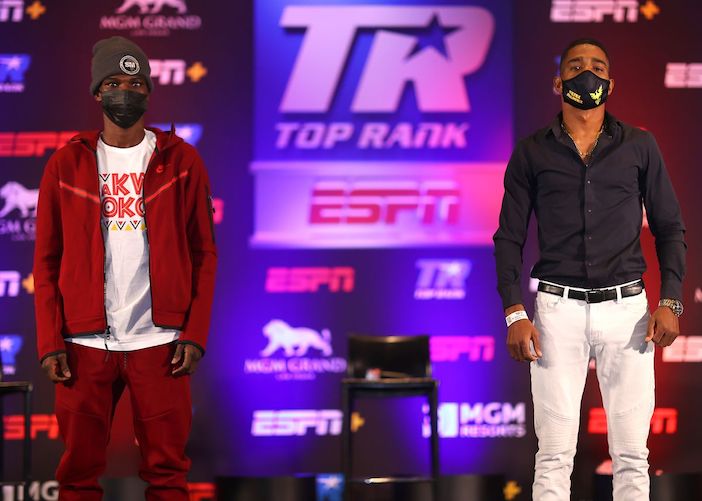 Richard Commey y Jackson Mariñez (Cortesía: Mikey Williams/Top Rank vía Getty Images)