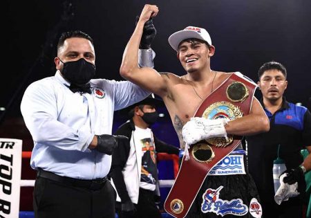 Emanuel Navarrete ( Mikey Williams / Top Rank vía Getty Images)