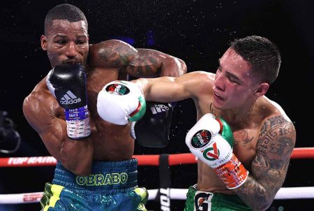 Oscar Valdez vs. Robson Conceição (Fotos: Mikey Williams / Top Rank por Getty Images)