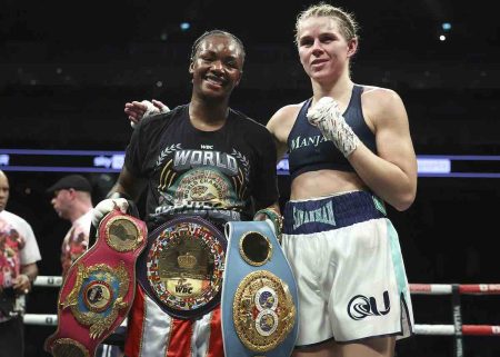 Claressa Shields vs Savannah Marshall