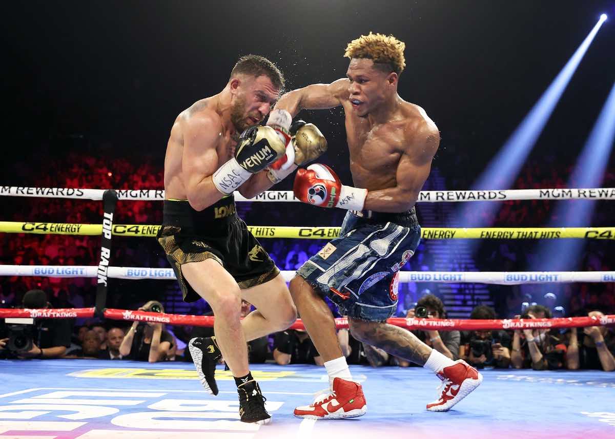 Vasyl Lomachenko vs Devin Haney