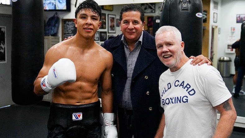 Jaime Munguía, Fernando Beltrán y Freddie Roach