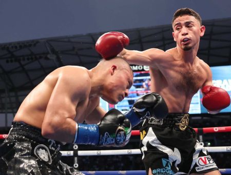 Isaac Cruz vs José Valenzuela 11