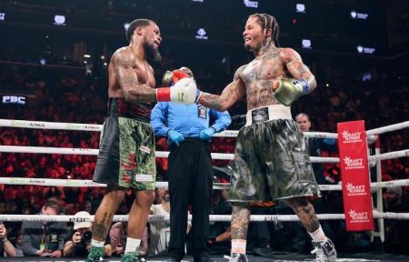 Gervonta Davis y Lamont Roach al finalizar el combate